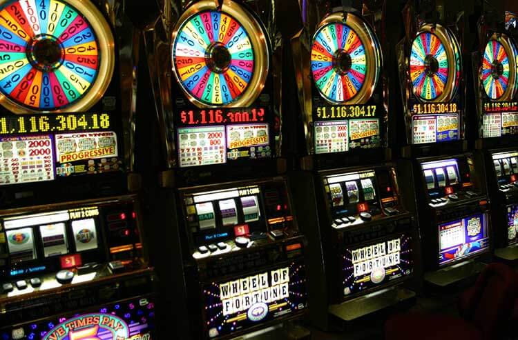 More than ever, Casino gamblers in Las Vegas and beyond are chasing big jackpots