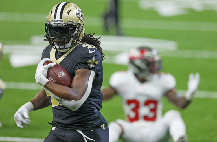 NFL Props and Predictions Week 15 MNF: Aaron Jones RB1